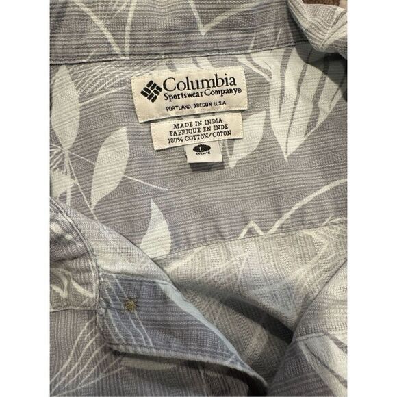 Columbia Men’s Large Bluish/Gray Floral collared Button-up Shirt - Picture 3 of 4